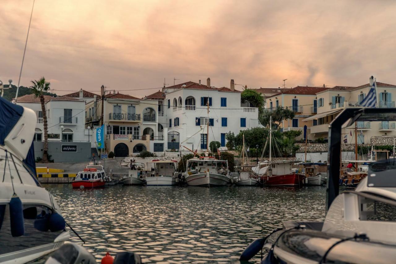 Porto Vecchio Luxury Suites Спетсес Экстерьер фото