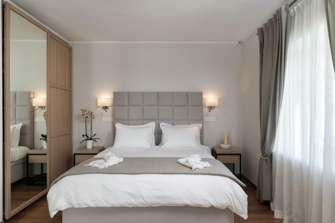 Porto Vecchio Luxury Suites Спетсес Экстерьер фото