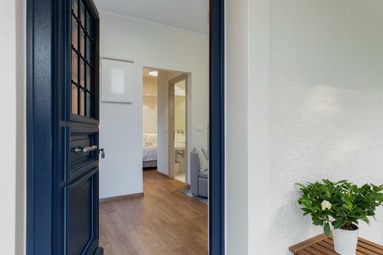 Porto Vecchio Luxury Suites Спетсес Экстерьер фото