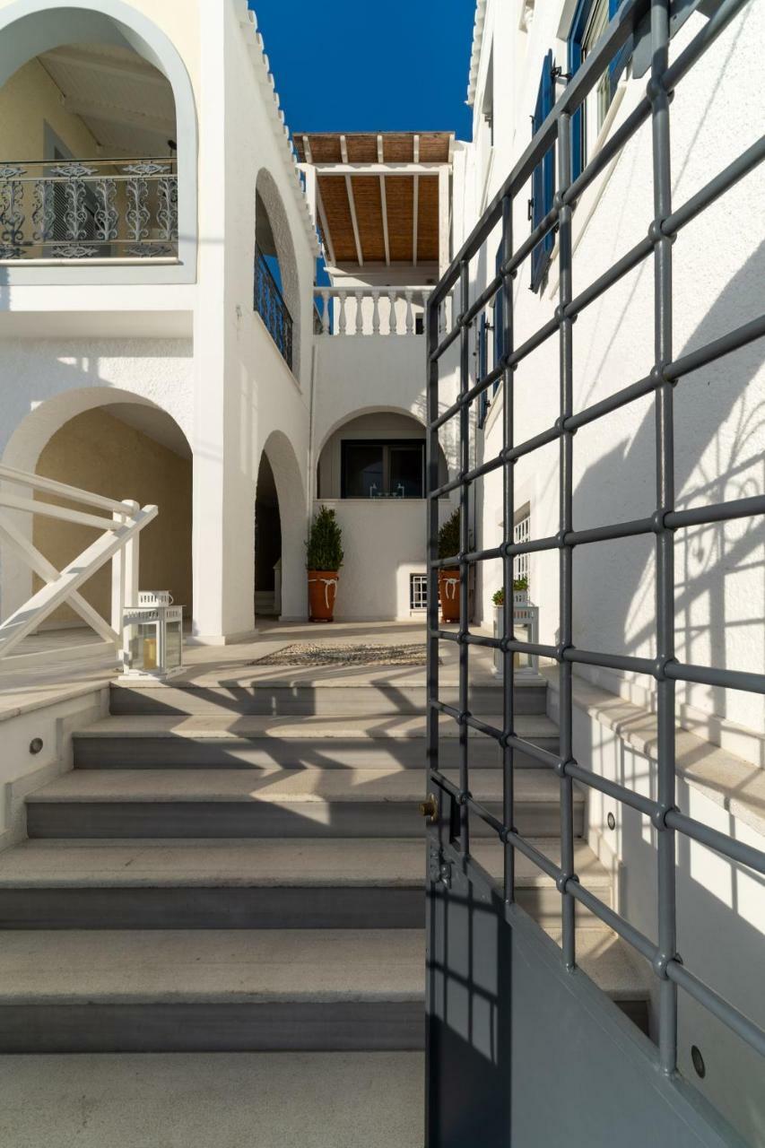 Porto Vecchio Luxury Suites Спетсес Экстерьер фото