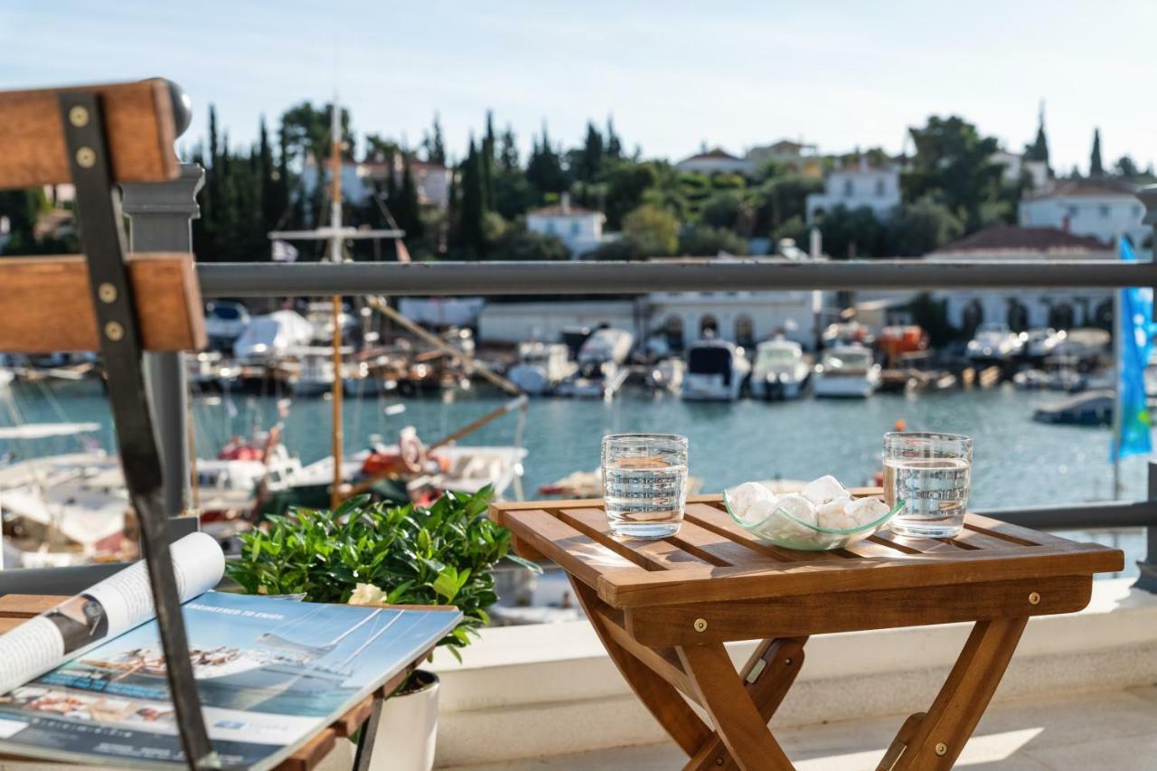 Porto Vecchio Luxury Suites Спетсес Экстерьер фото