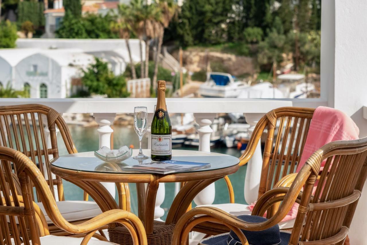 Porto Vecchio Luxury Suites Спетсес Экстерьер фото