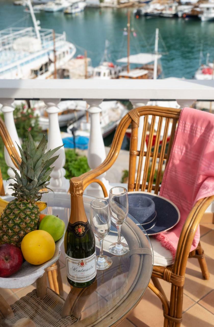 Porto Vecchio Luxury Suites Спетсес Экстерьер фото