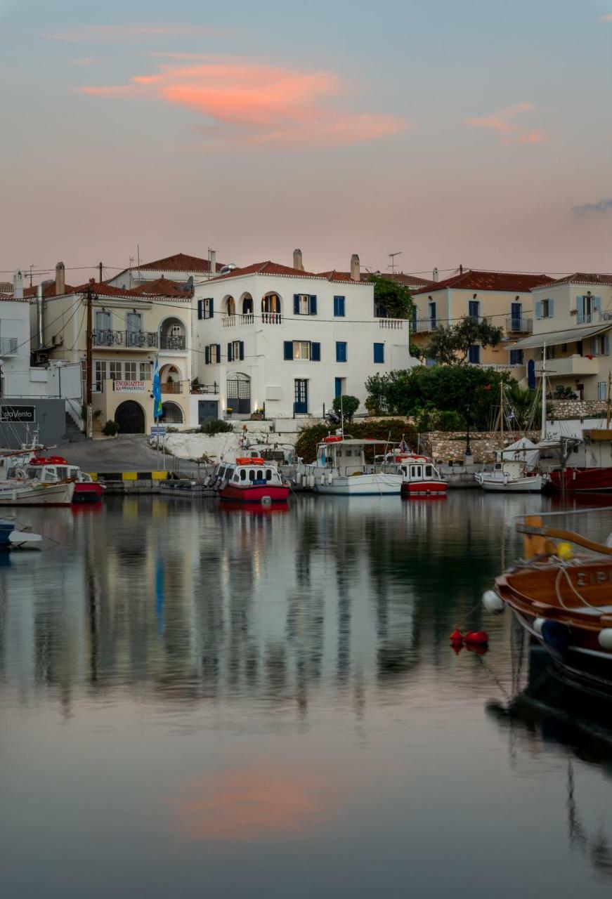 Porto Vecchio Luxury Suites Спетсес Экстерьер фото